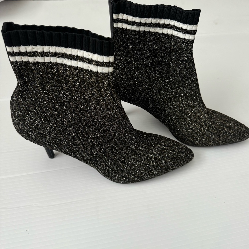Stuart Weitzman Waverly Sock Knit Ankle Booties Kitten Heel Size 9.5 - Picture 4 of 13